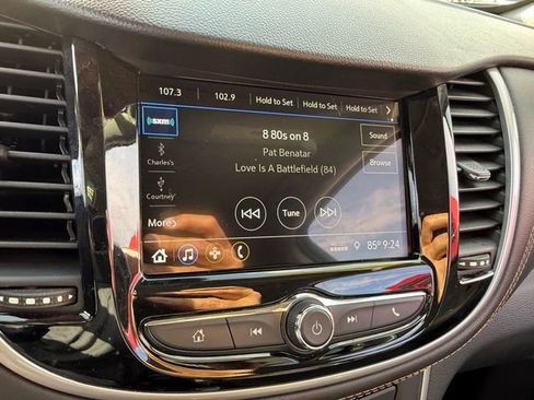 Used 2019 Chevrolet Trax LT w/ LT Convenience Package image 23