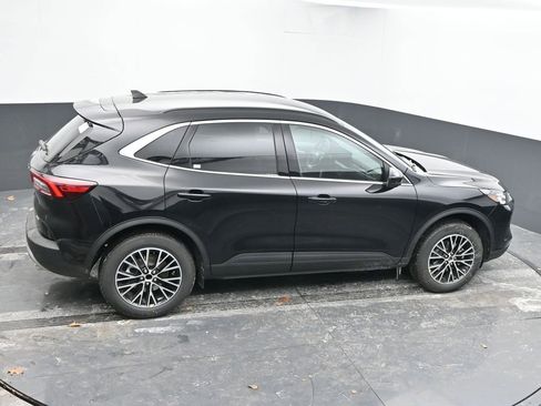 New 2026 Ford Escape SE image 42