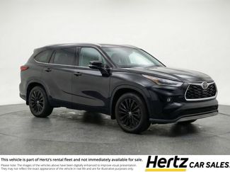 Used 2025 Toyota Highlander XSE video 1