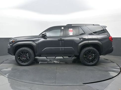 New 2026 Toyota 4Runner SR5 RWD image 20