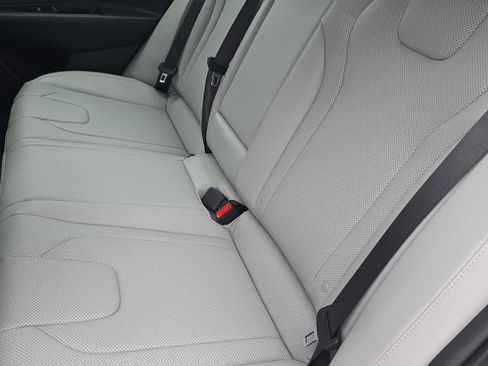 New 2026 Hyundai Elantra Limited FWD image 28