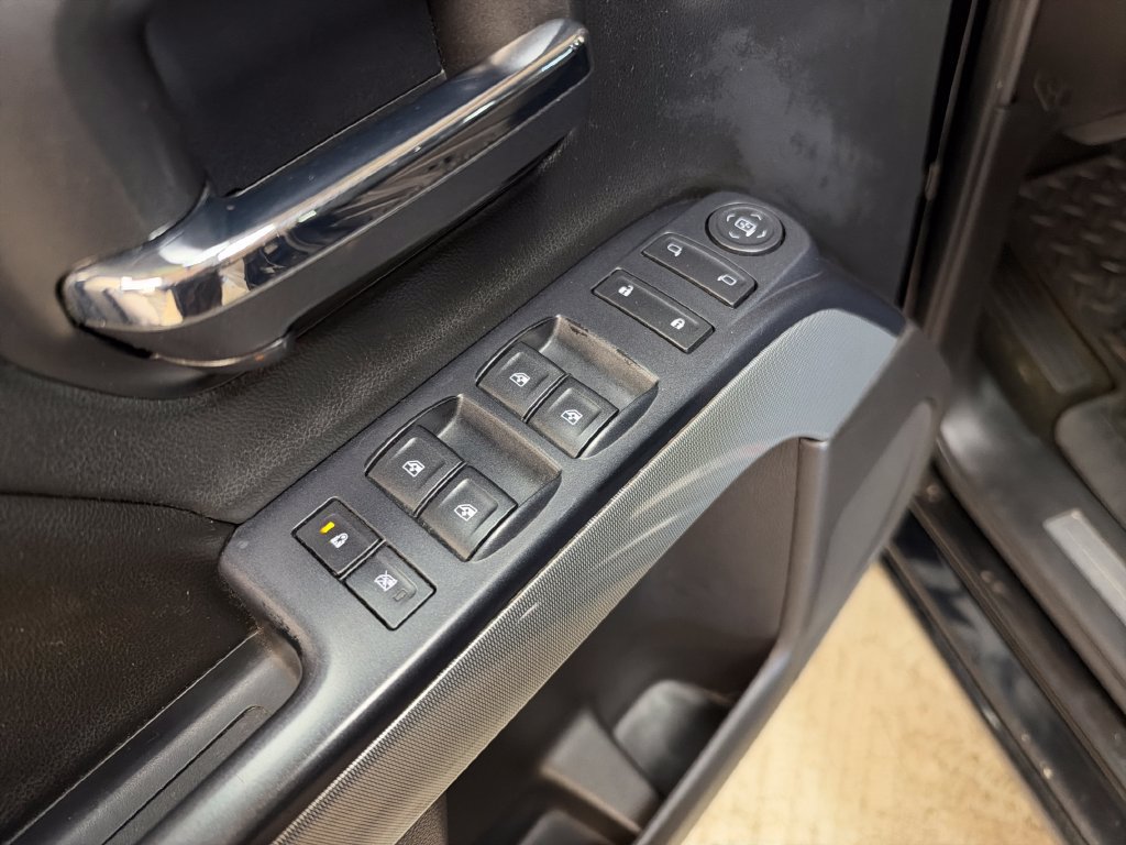 Used 2017 Chevrolet Silverado 1500 LT w/ All Star Edition AWD/4WD image 16