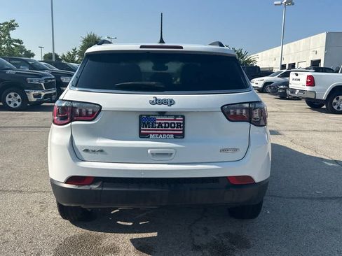 Used 2024 Jeep Compass Latitude AWD/4WD image 4