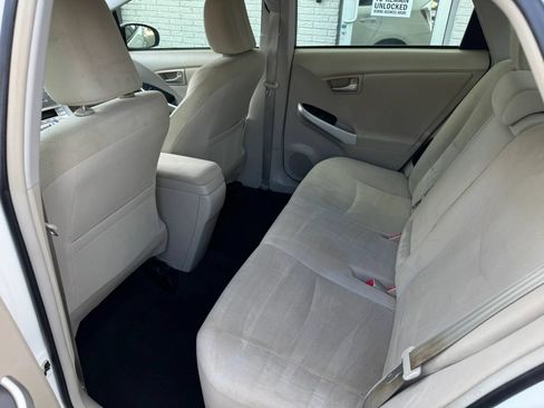 Used 2015 Toyota Prius Two FWD image 17