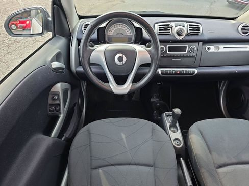 Used 2011 smart fortwo passion RWD image 6