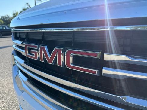Used 2020 GMC Acadia SLT AWD/4WD image 4