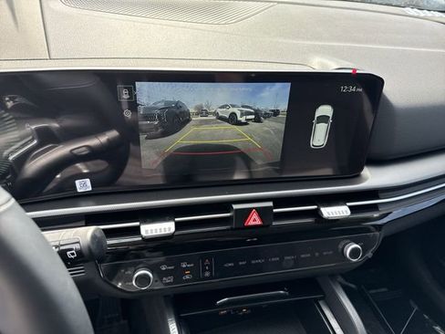 New 2026 Kia Sportage LX image 7