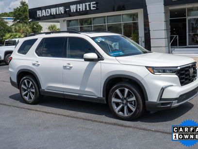 Used 2025 Honda Pilot Elite