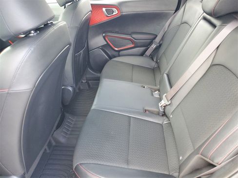 Used 2025 Kia Soul GT-Line image 22