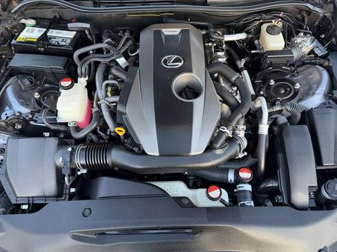 Used 2016 Lexus IS 200t RWD image 23