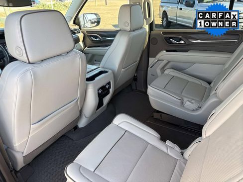 Used 2021 GMC Yukon XL Denali image 17