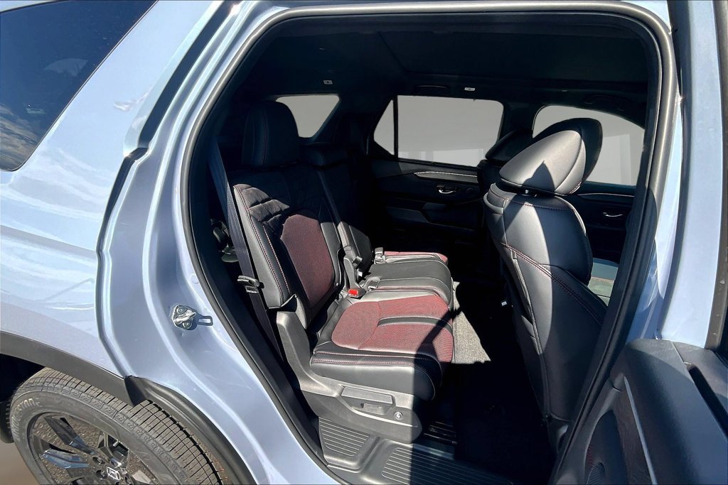 New 2026 Honda Pilot Black Edition image 9