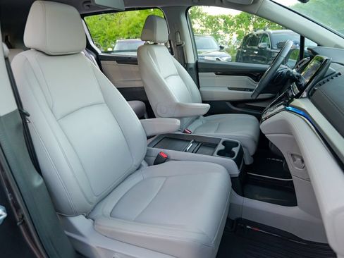 Used 2023 Honda Odyssey Touring image 38