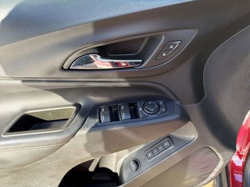 Used 2019 Chevrolet Equinox Premier image 15