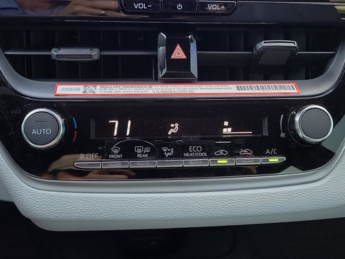 New 2026 Toyota Corolla SE w/ SE Package image 15