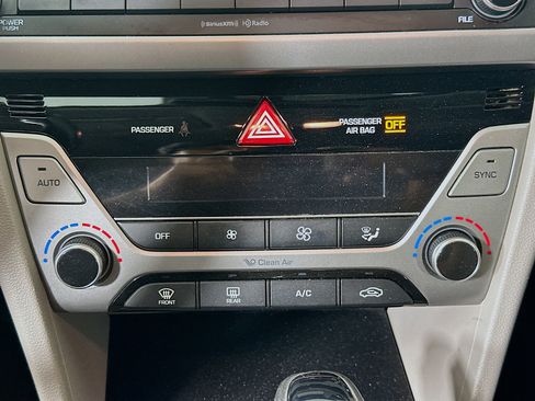 Used 2018 Hyundai Elantra Value Edition FWD image 23