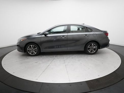 Certified 2024 Kia Forte LXS w/ LXS Technology Package image 23