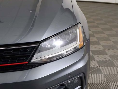 Used 2017 Volkswagen Jetta GLI image 15