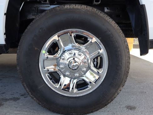 New 2024 RAM 2500 Tradesman w/ Chrome Appearance Group image 36