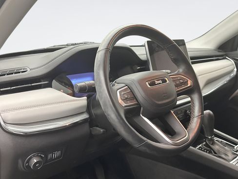 Used 2022 Jeep Compass Limited AWD/4WD image 7