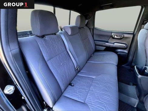 Certified 2019 Toyota Tacoma TRD Off-Road AWD/4WD image 20