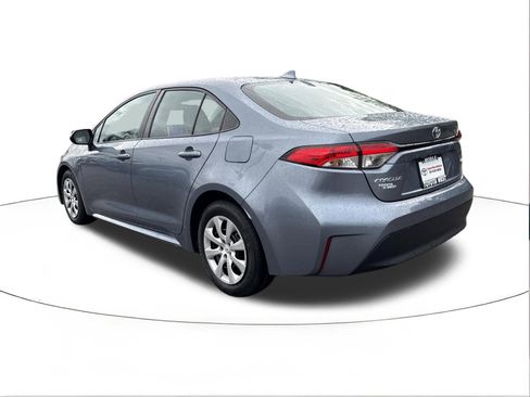 Used 2024 Toyota Corolla LE FWD image 5