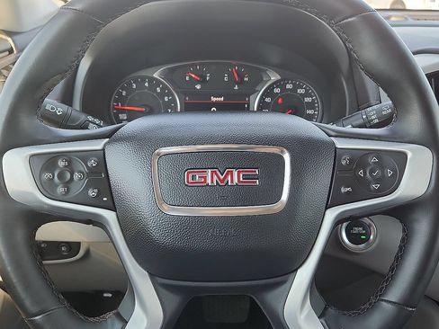 Used 2023 GMC Terrain SLT FWD image 11