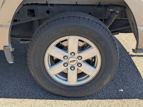 Used 2022 Ford F150 XLT w/ Tow Technology Package image 6