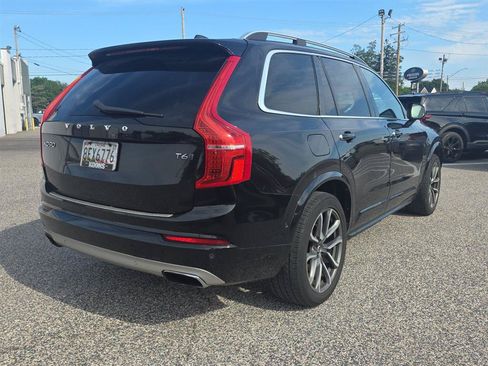 Used 2017 Volvo XC90 T6 Momentum w/ Vision Package AWD/4WD image 8