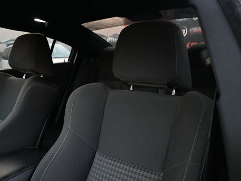 Used 2019 Dodge Charger R/T w/ Blacktop Package image 21