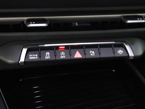 New 2026 Audi Q3 quattro 2.0T AWD/4WD image 28