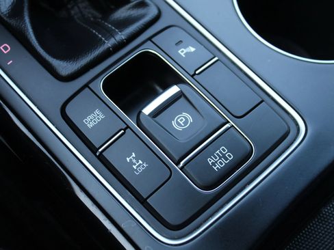 Used 2019 Kia Sorento SX AWD/4WD image 32