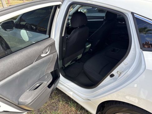 Used 2020 Honda Civic EX image 12