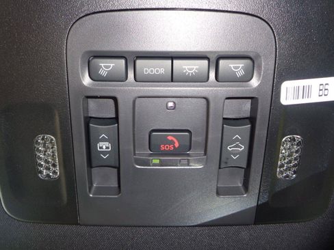 New 2026 Toyota Camry XSE AWD/4WD image 12