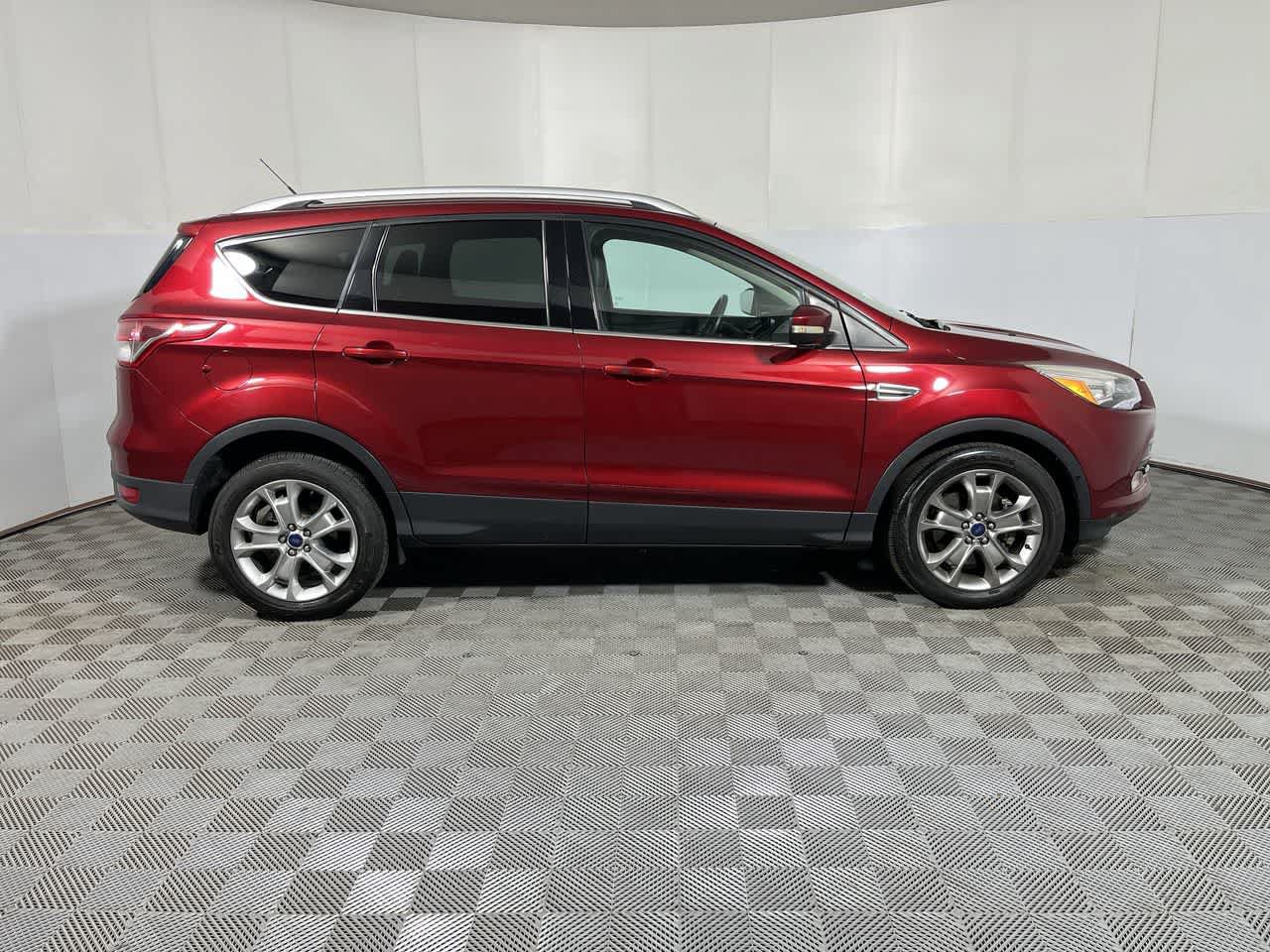 Used 2014 Ford Escape Titanium w/ Equipment Group 401A AWD/4WD image 9
