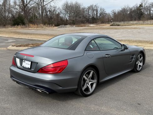 Used 2019 Mercedes-Benz SL 550 image 16
