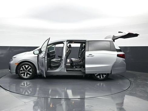 Used 2025 Honda Odyssey EX-L image 52