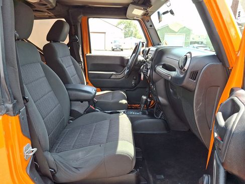 Used 2012 Jeep Wrangler Sport AWD/4WD image 12