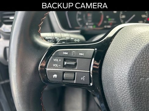 Used 2024 Honda Pilot TrailSport image 14