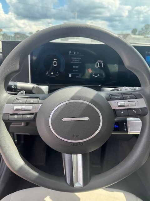 Used 2025 Hyundai Sonata SEL FWD image 11