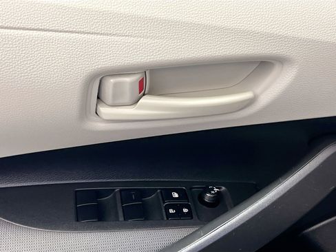 Used 2023 Toyota Corolla LE image 16