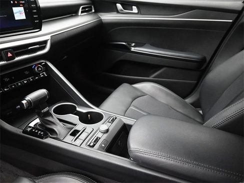 Used 2022 Kia K5 GT-Line image 17