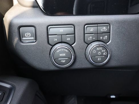 New 2026 Chevrolet Silverado 2500 LT w/ All Star Edition AWD/4WD image 14