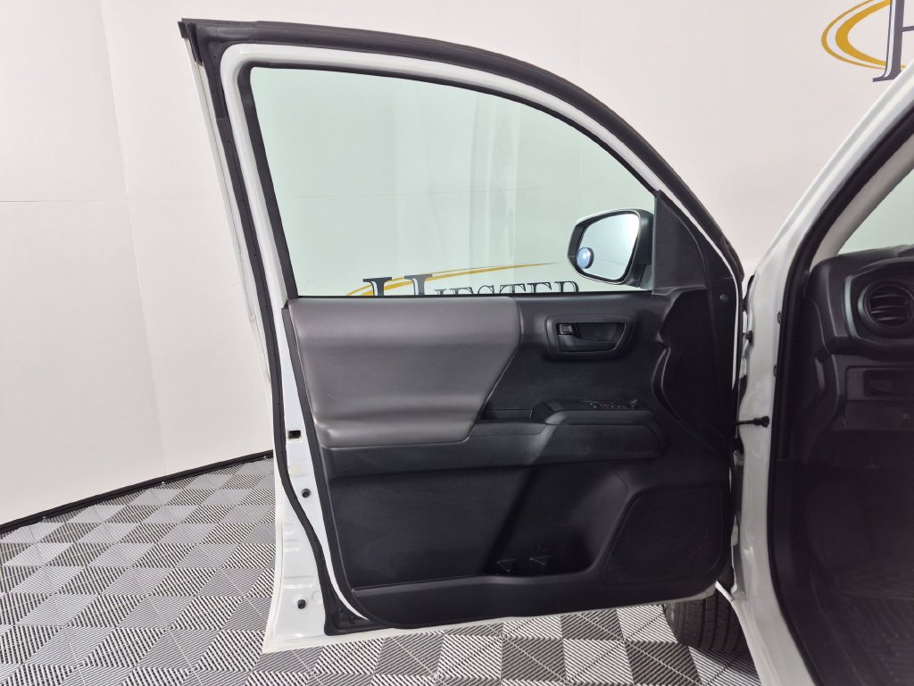 Used 2019 Toyota Tacoma SR RWD image 13