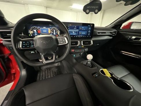 Used 2025 Ford Mustang GT Premium RWD image 20