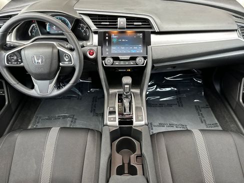 Used 2017 Honda Civic EX image 3