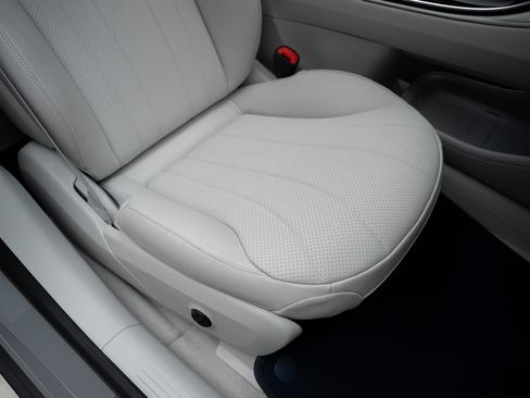 Used 2024 Mercedes-Benz EQE 350+ Sedan image 61