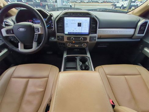 Certified 2022 Ford F250 Lariat w/ Tremor Off-Road Package image 15