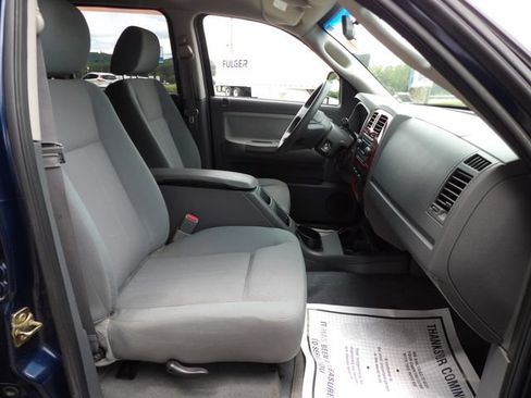 Used 2005 Dodge Dakota SLT w/ Trailer Tow Group AWD/4WD image 12