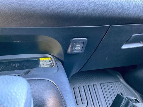 Certified 2024 Toyota Corolla SE image 29